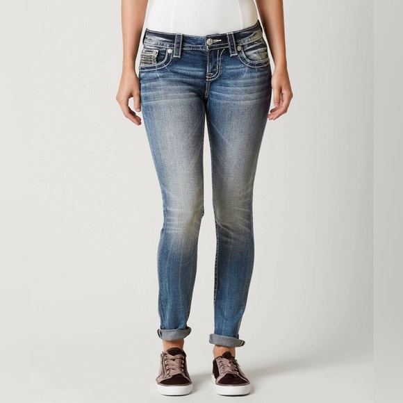 Miss Me Booty Bling Jeans Size 27 – Rhinestone Pockets, Low Rise, Y2K Vibes 💎 - Picture 3 of 10